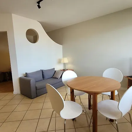 Mieszkanie Osiedle Jantar. Parking. 코워브제크